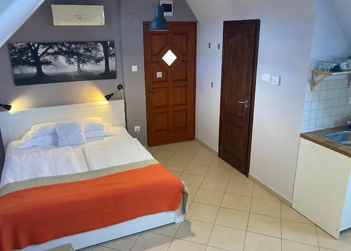 In Bed & Breakfast 3*